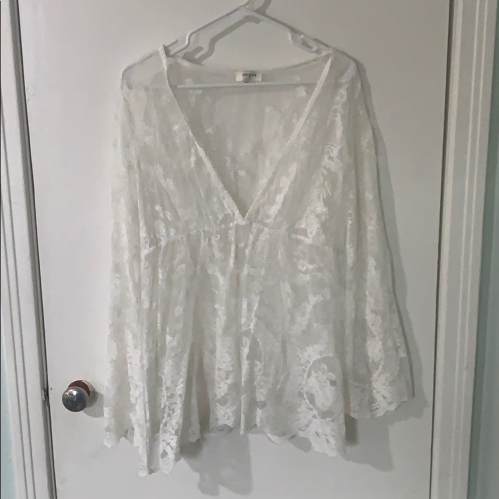 White long sleeve top